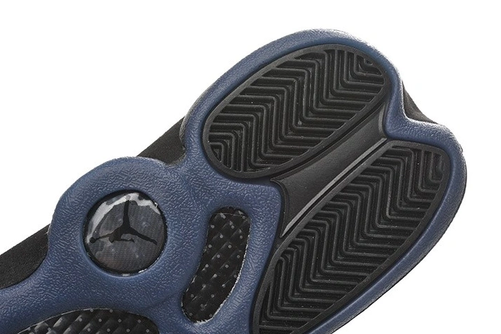 13 Cap Gown Air Jordan and 414571-012 0213